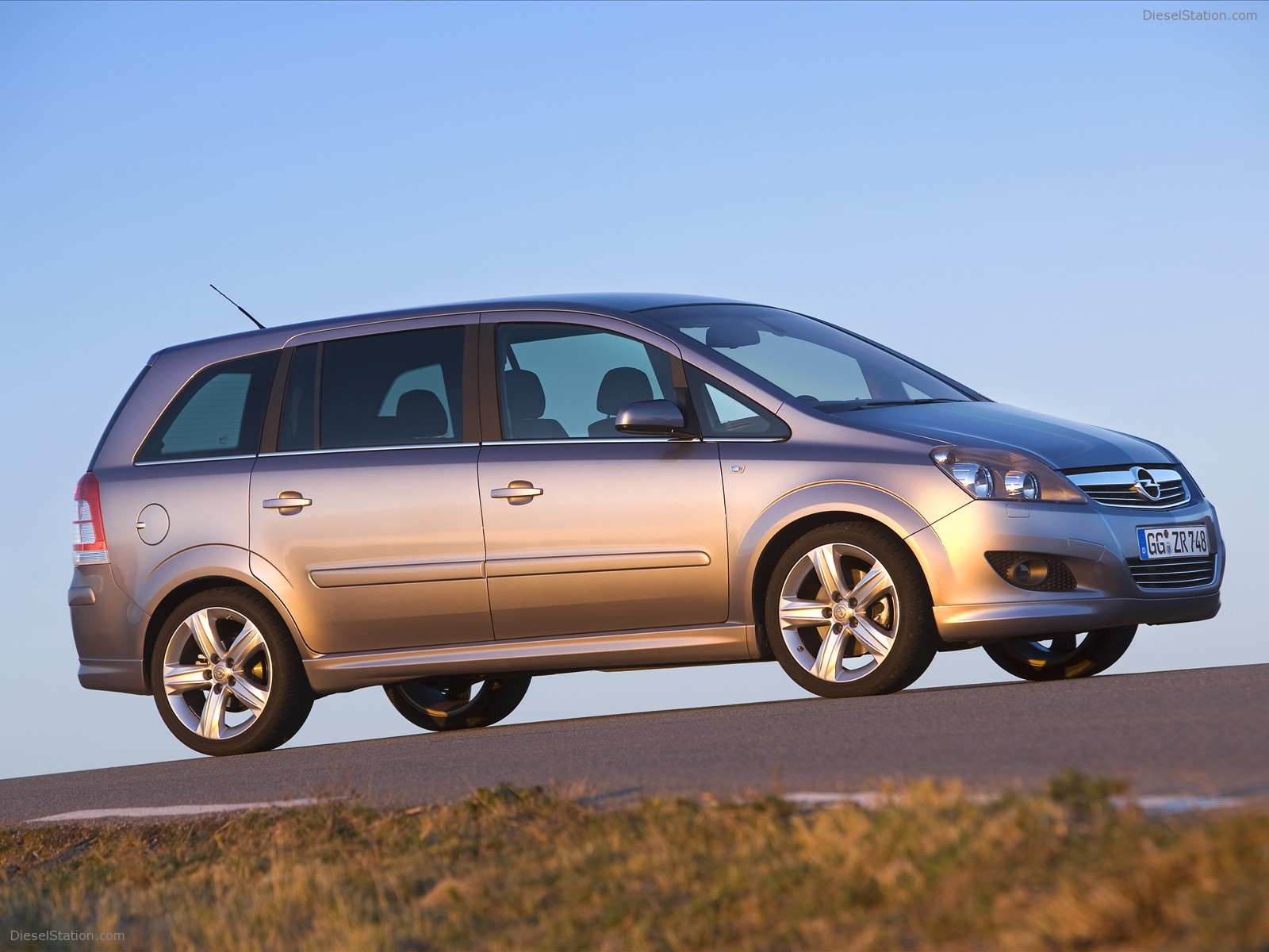 Opel Zafaria 2009